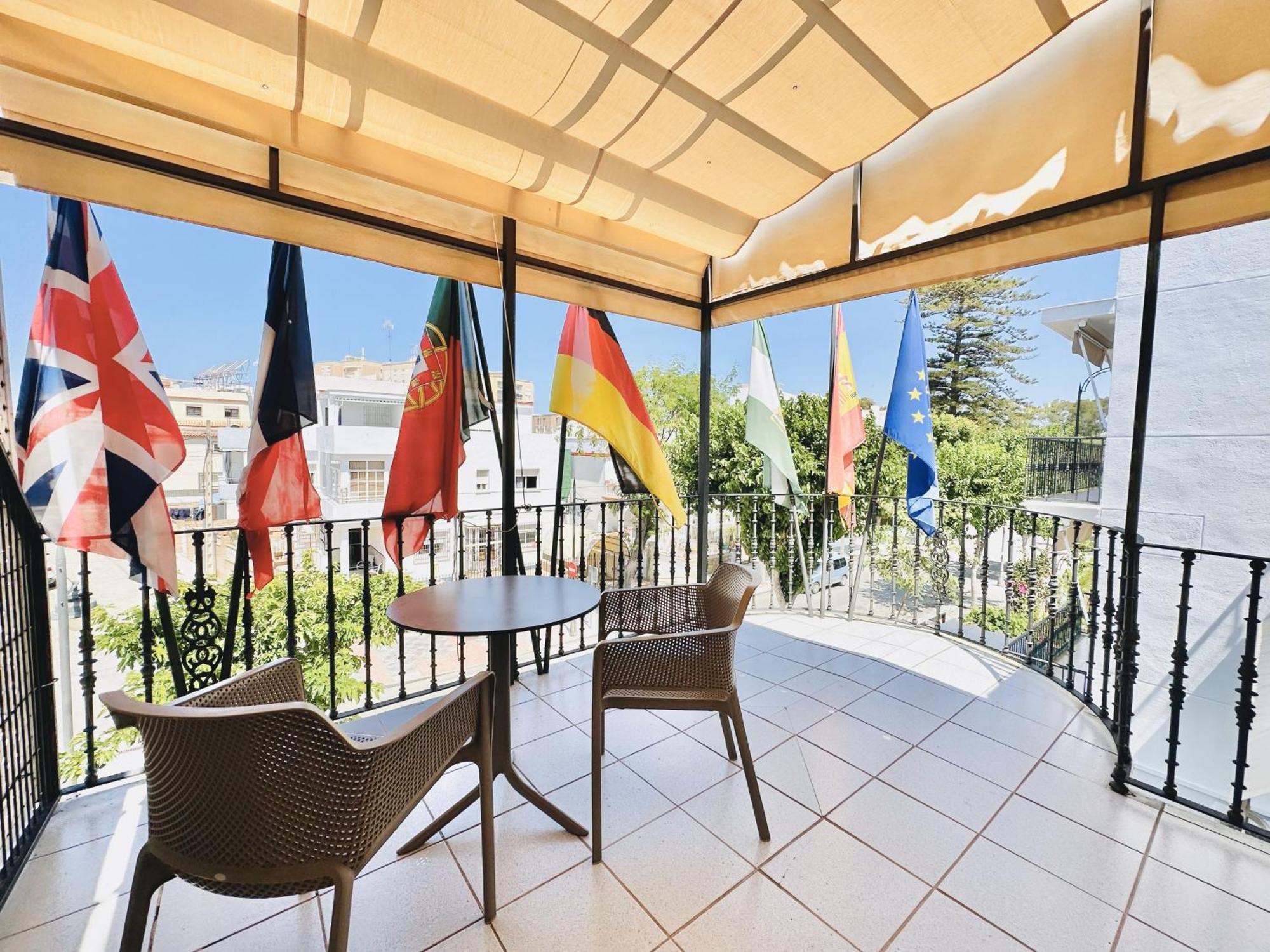 Apartamentos Turisticos Santo Rostro Chipiona Buitenkant foto